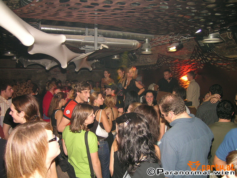 Kleine Kapelle (Shangri-La 2004) 006